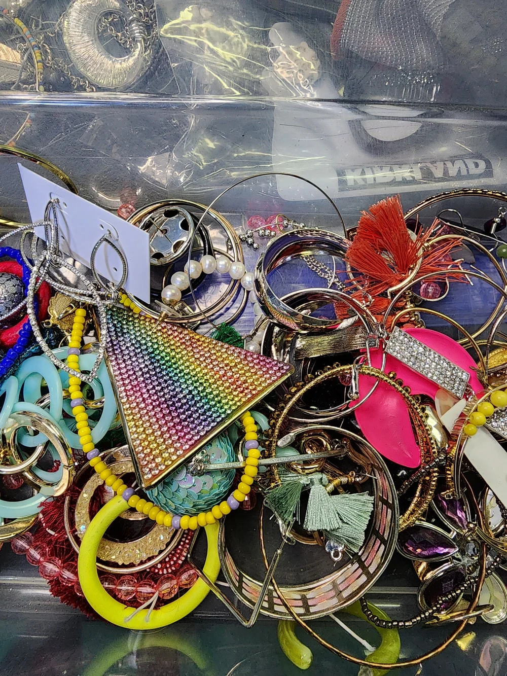 1lb Mixed Fashion Jewlery Lot For Crafting May Or May Not Have Matches